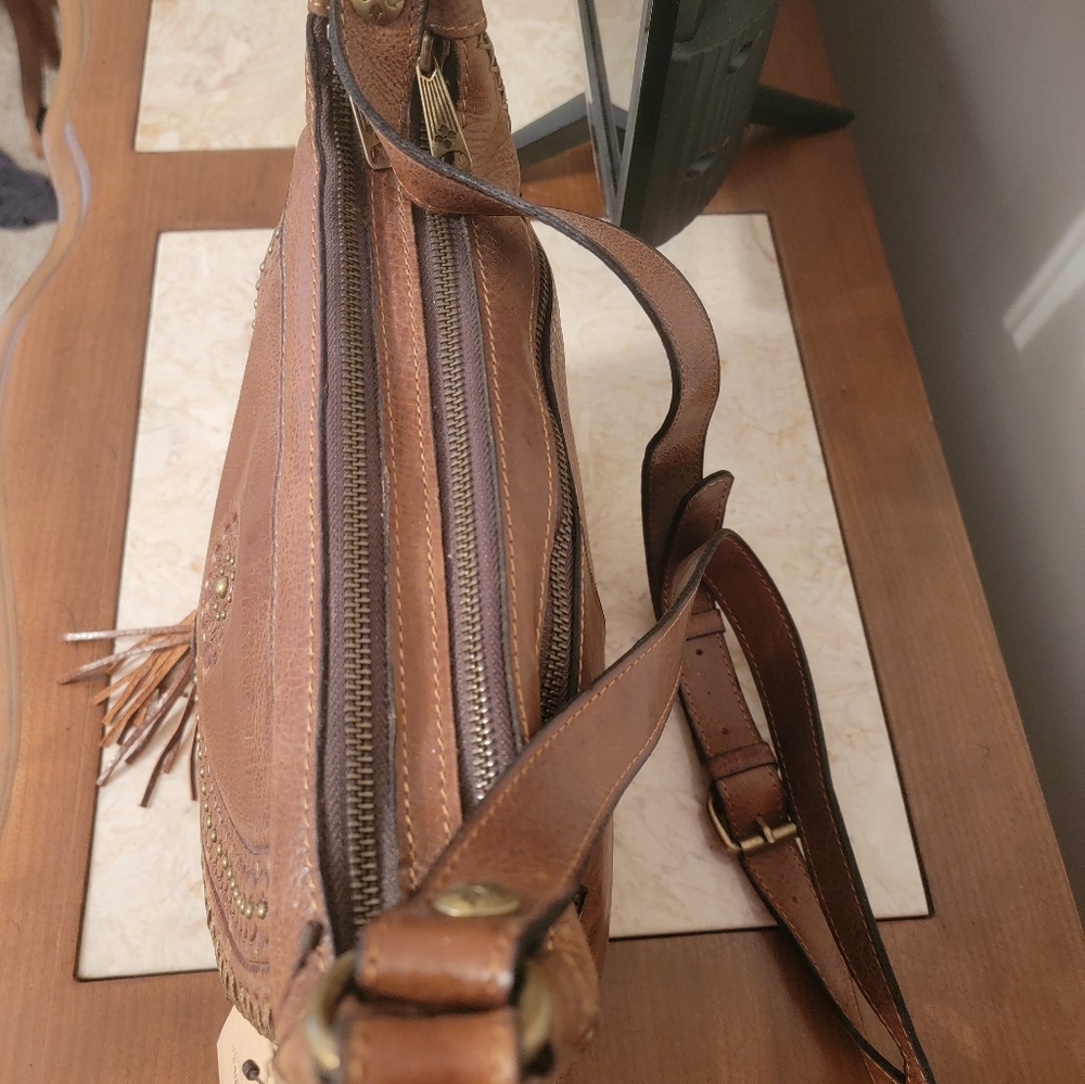 Patricia Nash Camila Crossbody w/Tags Unused - Picture 3 of 3